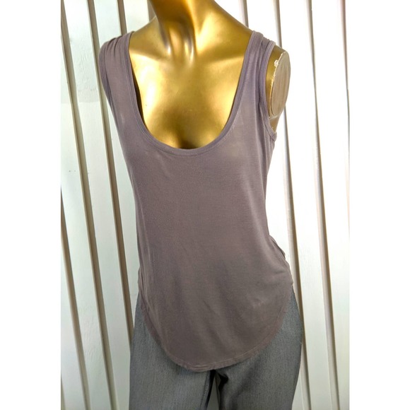 Olivaceous Sleeveless Boho Tank Top Gray Scoop Neck Curved Droptail Hem Sz Large - Picture 4 of 10